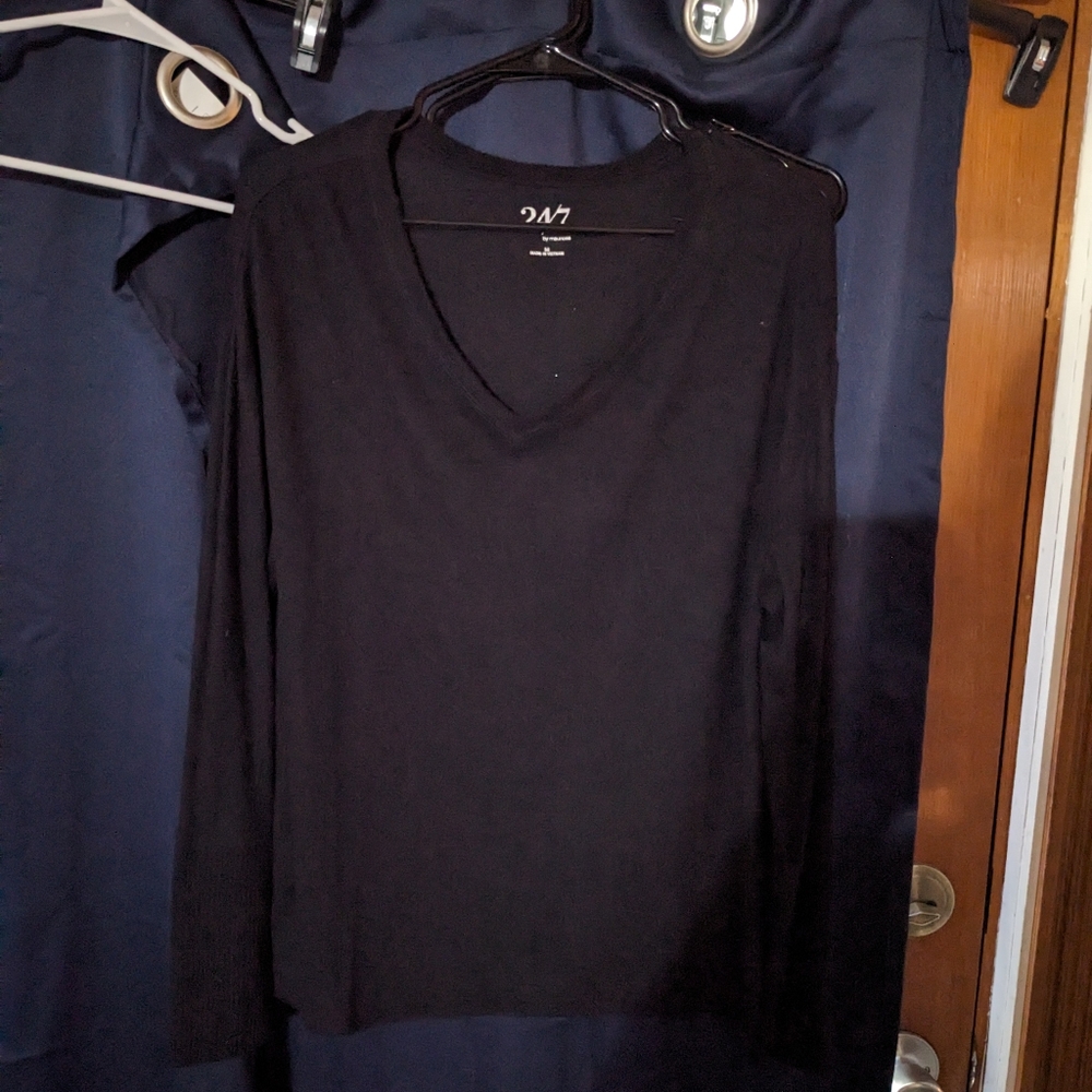 New Women's Medium Black Sweater